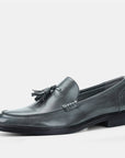 👞 Classic Tassel Loafers – Boardroom to Bar Elegance