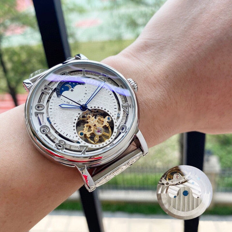 Mechanische Uhr mit Sternenhimmel