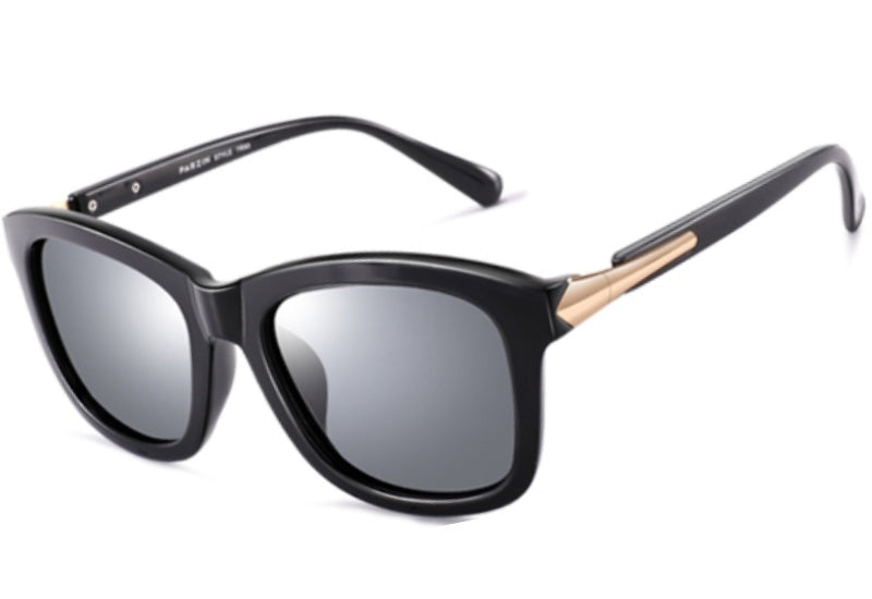 ๐ถ๏ธ UV400 Polarized Sunglasses for Women โ Premium Protection & Style