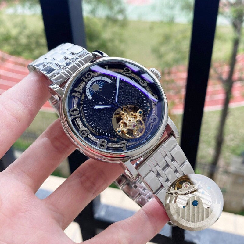 Mechanische Uhr mit Sternenhimmel