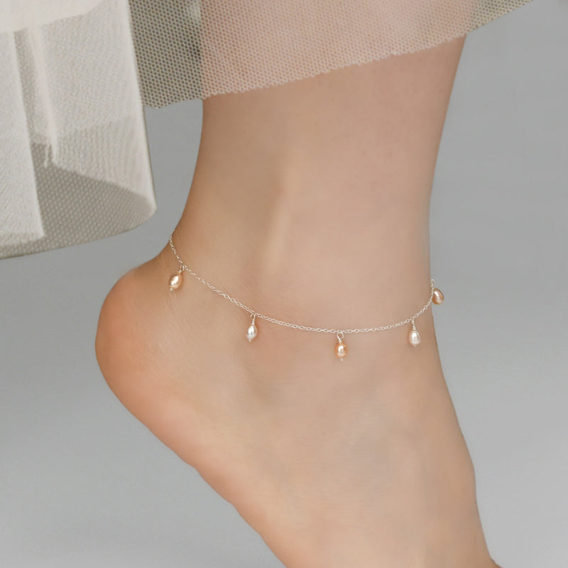 🌊 Bracelet de cheville en perles d'eau douce naturelles – Élégance délicate au bord de la plage