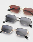 Lunettes de soleil carrées en métal punk pour femmes