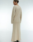 Women’s Knitted V-Neck Sweater & Long Skirt Set – Simple Elegant Two-Piece Outfit