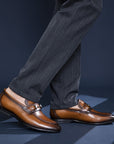 Chaussures d'affaires en cuir faites main pour homme – Chaussures habillées en cuir de vachette de qualité supérieure avec boucle tête de cheval (basses, noir/marron)