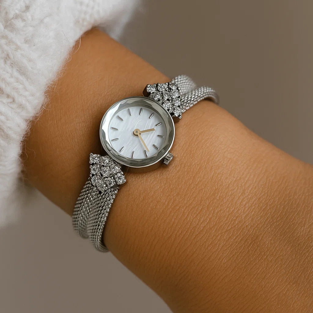 Women’s Retro Gold Quartz Watch – 22mm Vintage Court Style with Woven Strap