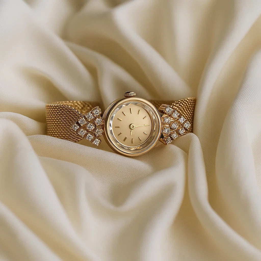 Women’s Retro Gold Quartz Watch – 22mm Vintage Court Style with Woven Strap