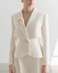 Women’s Apricot Business Suit – Elegant Commute Style with Modern Detailing