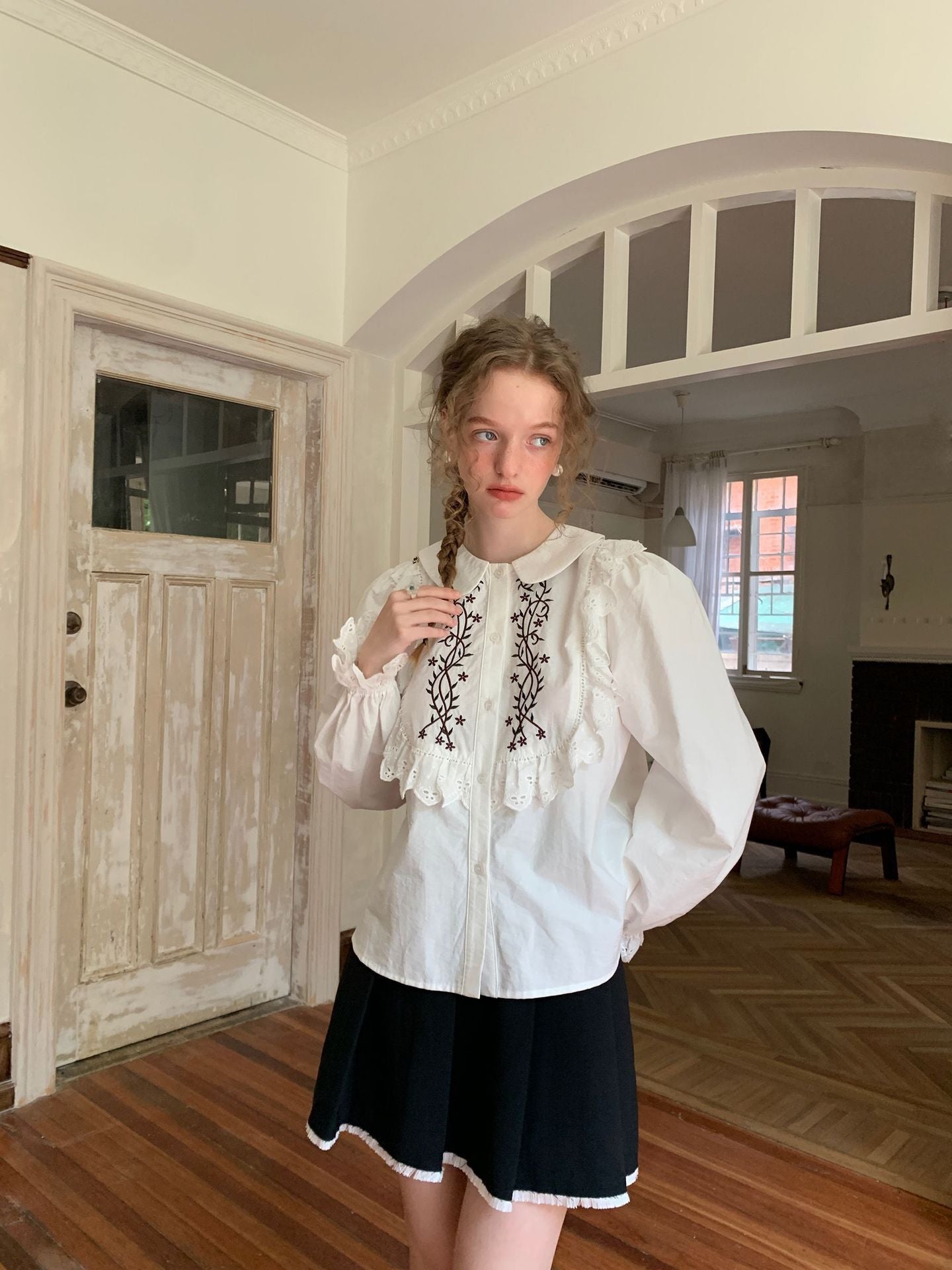 Chemise blanche en dentelle pour femme