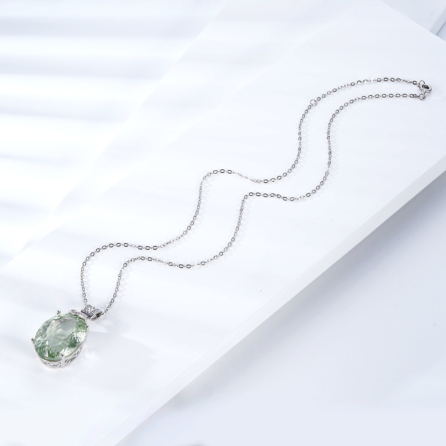 Luxuriöse Halskette mit natürlichem grünem Kristall, S925 Sterling Silber