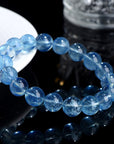 Bracelet pour femme en perles de cristal bleu océan naturel menthe glacée (4 mm/5 mm, poli à la main, design original)