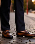 Chaussures d'affaires en cuir faites main pour homme – Chaussures habillées en cuir de vachette de qualité supérieure avec boucle tête de cheval (basses, noir/marron)