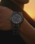 Montre à quartz papillon Black Diamond pour homme, double bouton – Chronographe plaqué or de luxe (étanche 30 m, affichage du calendrier)