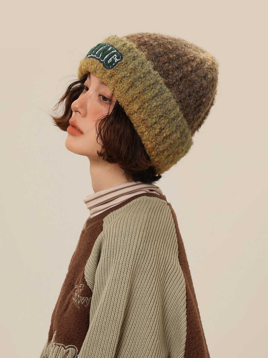 Women’s Wool Blend Vintage Gradient Knitted Hat – Cozy Warmth with Retro Charm