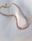 Women's natural pearl necklace