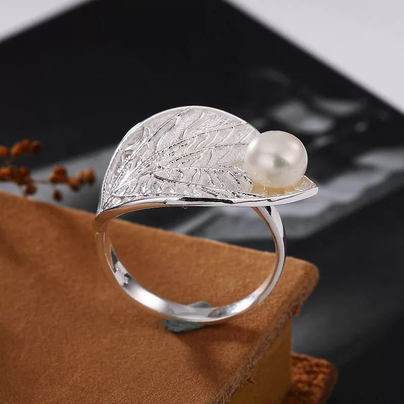 Pearl Inlaid Brushed Ring