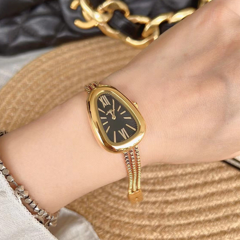 Snake Head High-grade Tassel Chain Women&#39;s Quartz Watch