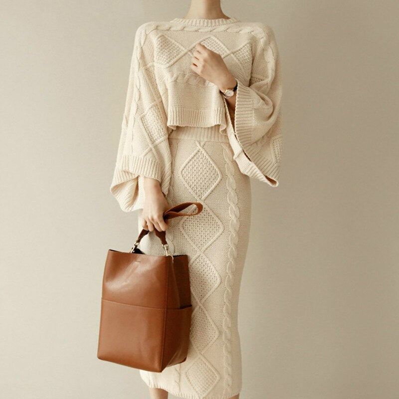 Women’s Knitted Bat-Sleeve Sweater &amp; Skirt Set – Sweet Elegance with Effortless Comfort