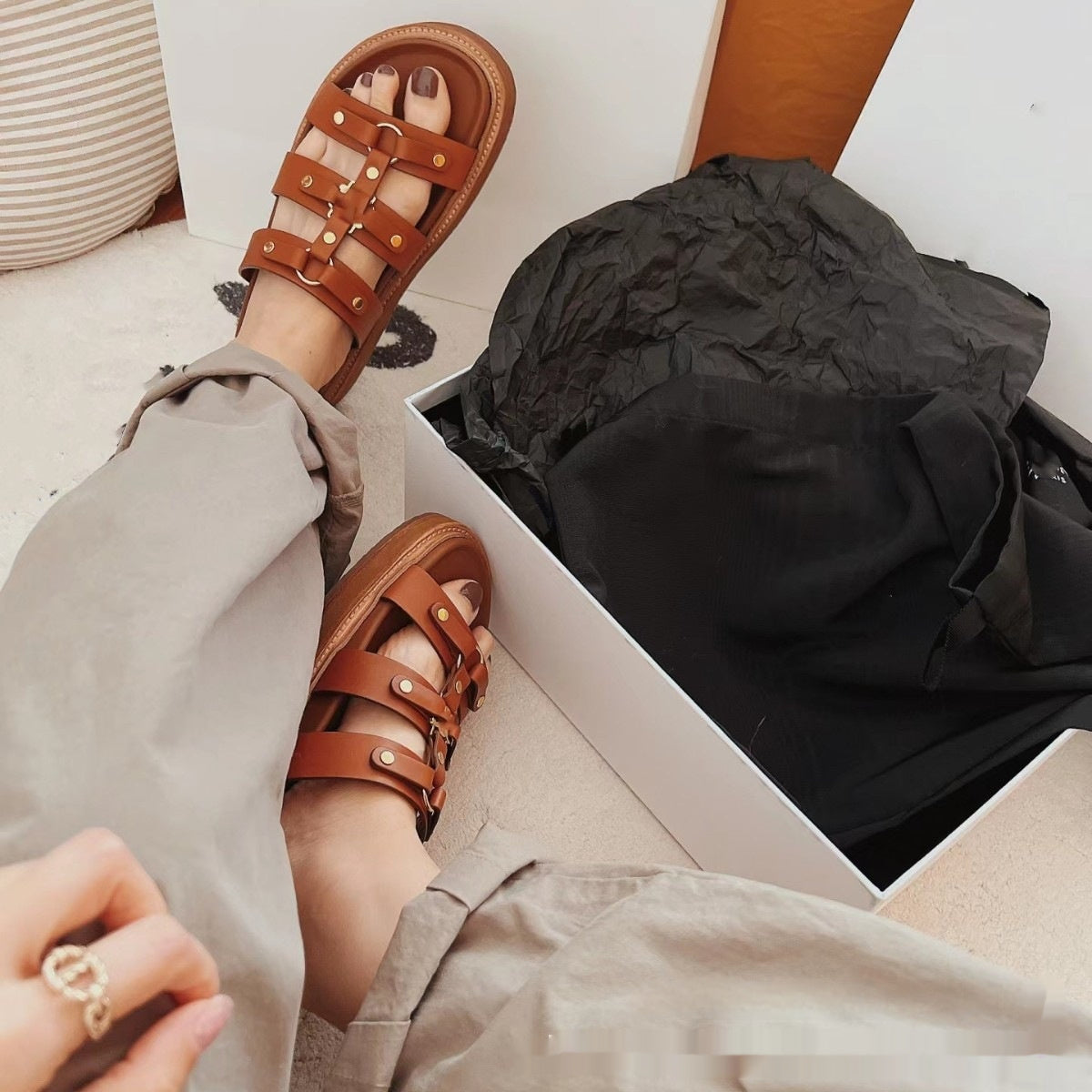 👑 Goddess Gladiators: Women&#39;s Roman Holiday Sandals