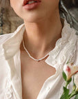 Women's natural pearl necklace