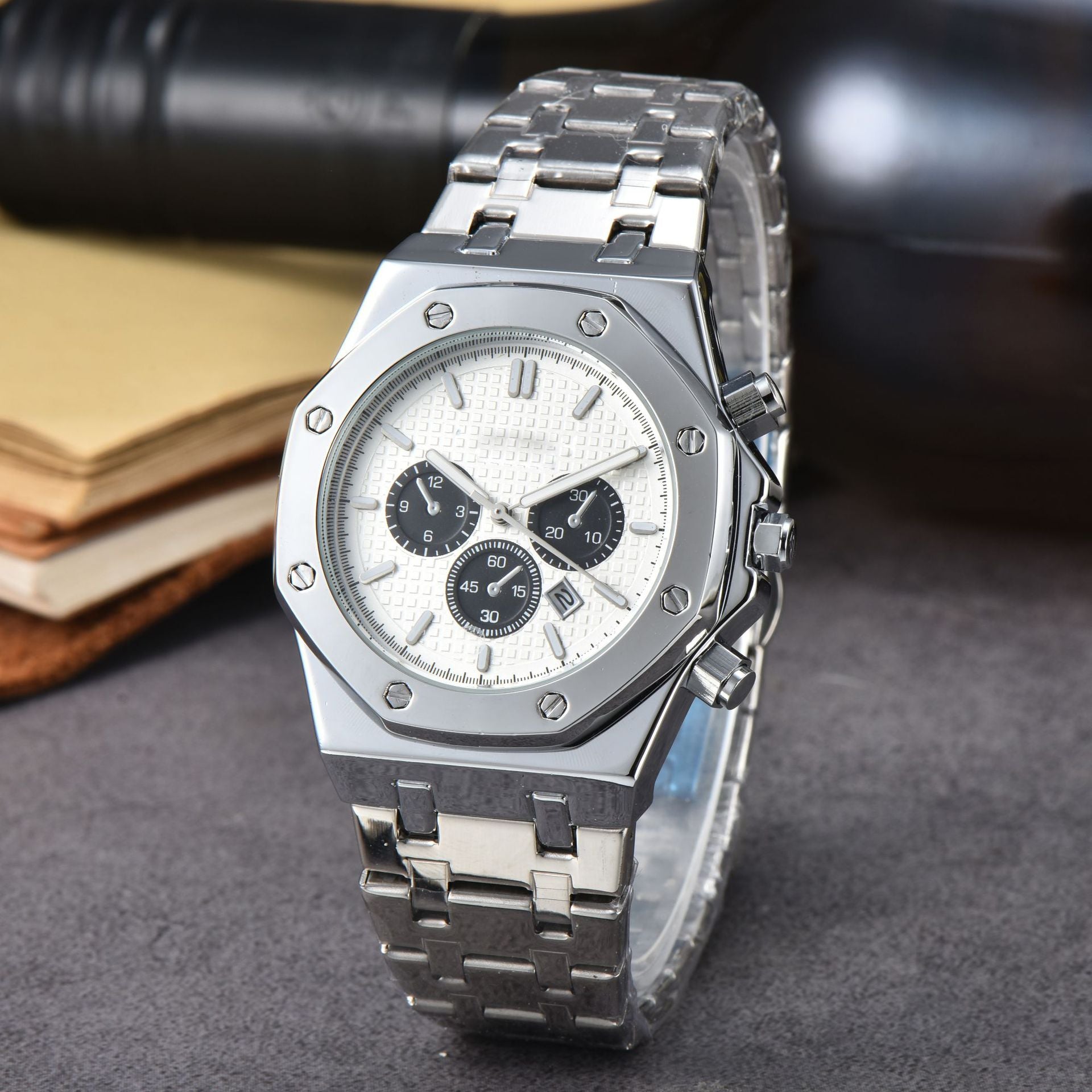 Stainless Steel Calendar Men&#39;s A Quartz Watch