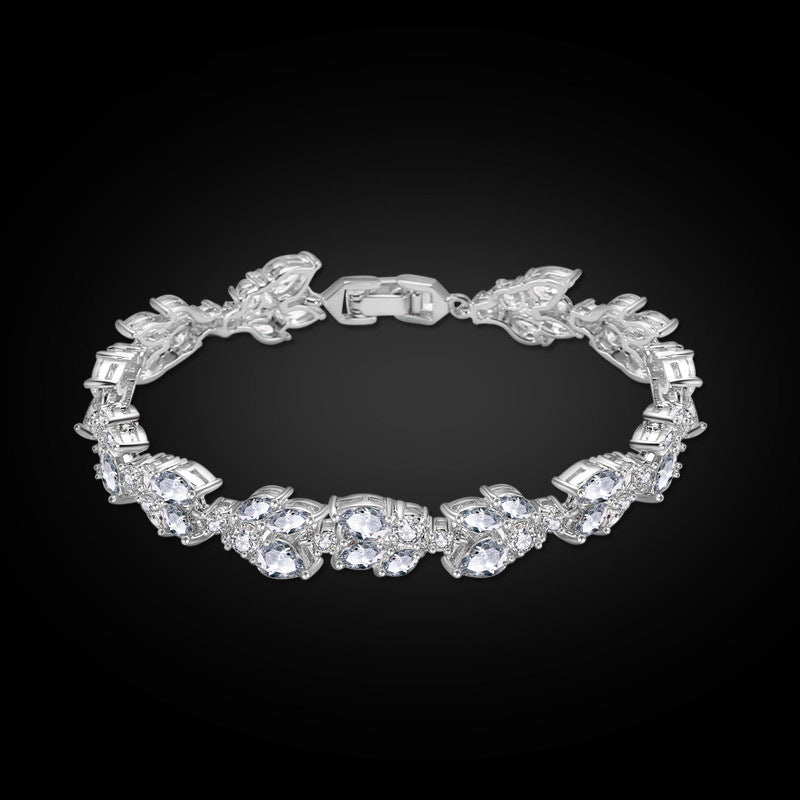 Bracelet pour femme en micro zircons incrustés – Bijou géométrique taille diamant (or/argent/or rose)