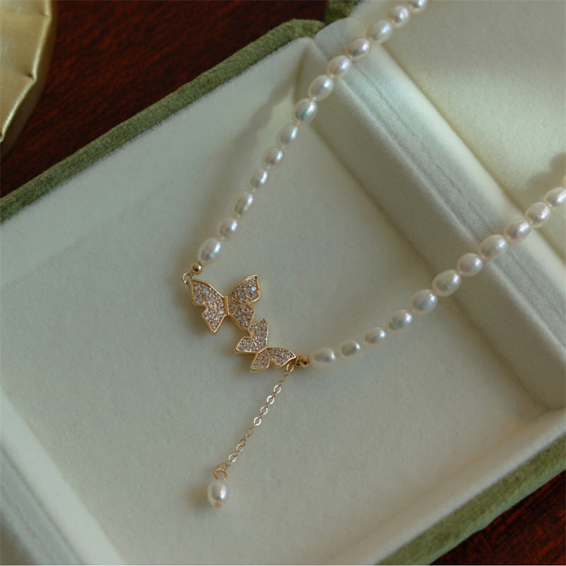 Women&#39;s Antique Pearl Butterfly Necklace