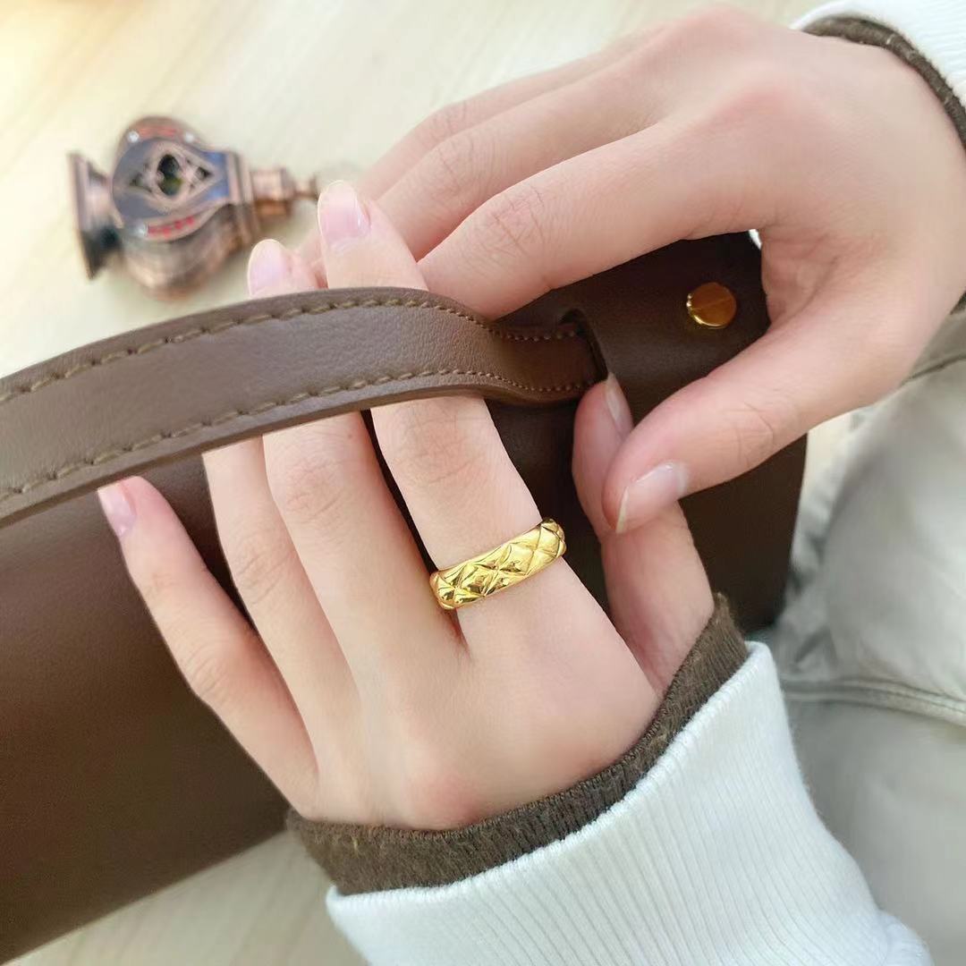 18k Gold Rhombus Ring Small Fragrance Ring FOR WOMEN