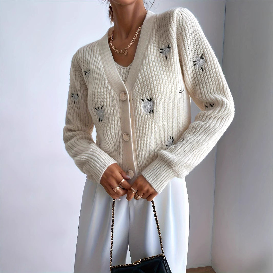 🌸 Women’s Elegant Embroidery Two-Piece Set – Timeless Sophistication