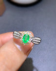 Natural Emerald Ring With Elegant FOR WOMEN