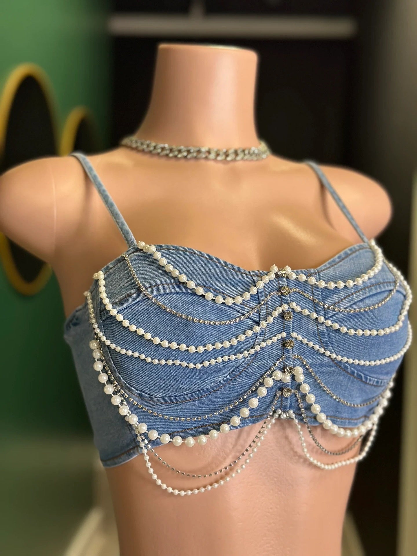 Women’s INS Pearl-Chain Denim Camisole &amp; Shorts Set – Trendy Street Fashion Beaded Two-Piece Outfit