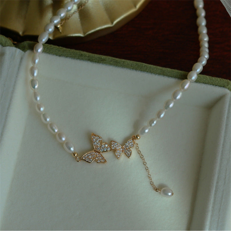 Women&#39;s Antique Pearl Butterfly Necklace