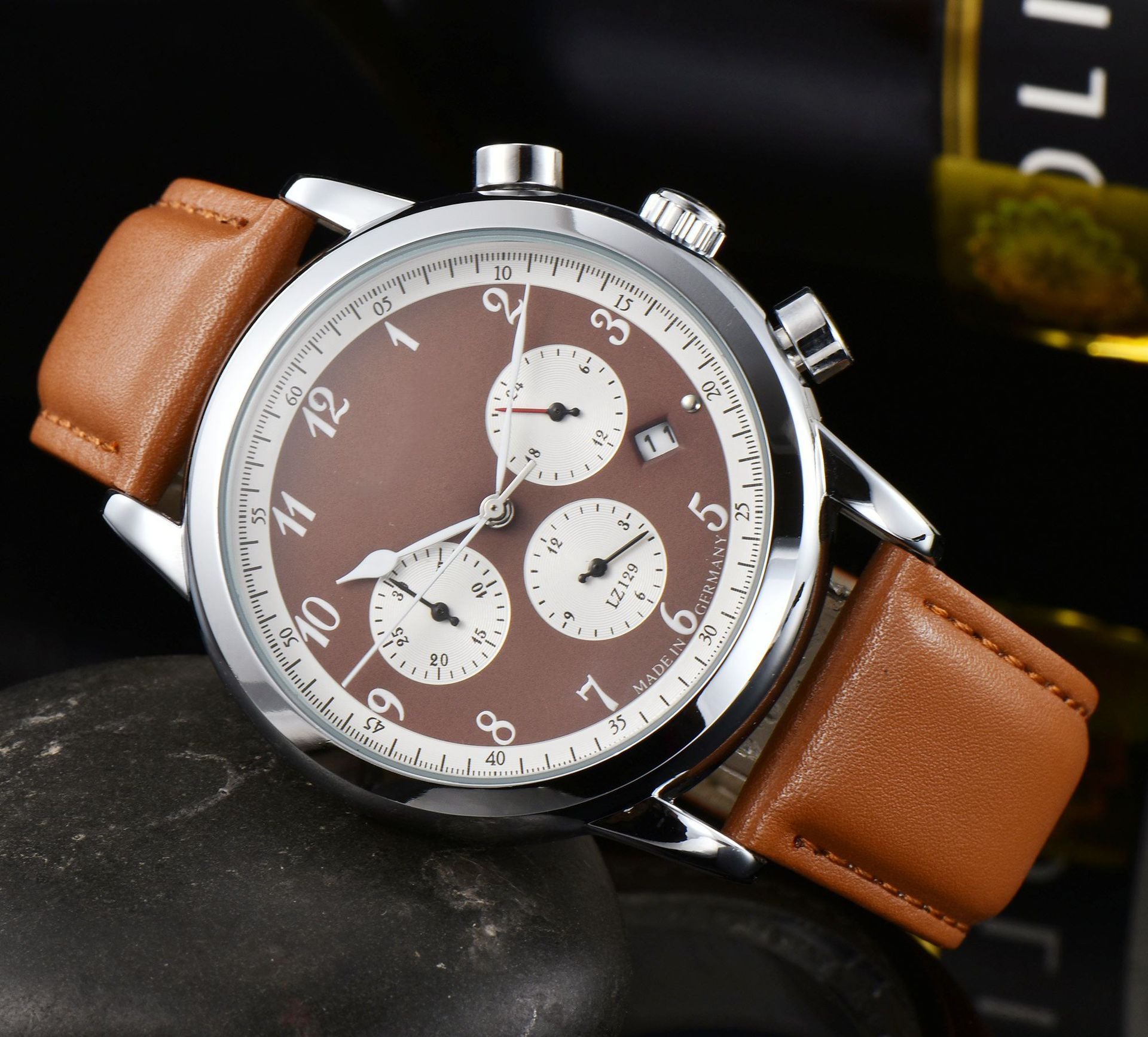 Men&#39;s  6-pin Full-function Quartz Watch