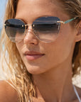 Women’s Small-Frame UV Protection Sunglasses – Elegant Personality Gradient Fashion Shades