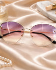 Women’s Small-Frame UV Protection Sunglasses – Elegant Personality Gradient Fashion Shades